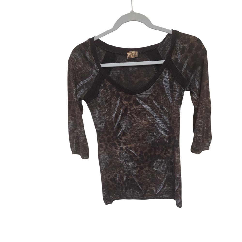 Vintage Y2K Brown Animal Print Daytrip Top 3/4 Sleeve Embellished Scoop Neck